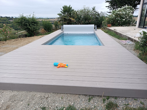 Photo de TDTP Terrassement Poseur Terrasse Bois à Thil (31530)