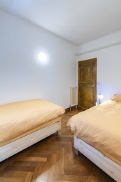 Photo n°11 de La Tour Aux 7 Fenêtres à Aubagne (Hôtel)