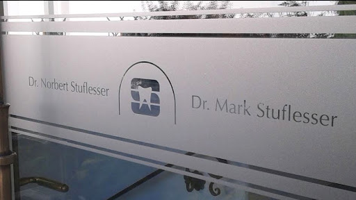 Studio Dentistico Stuflesser Norbert e Mark