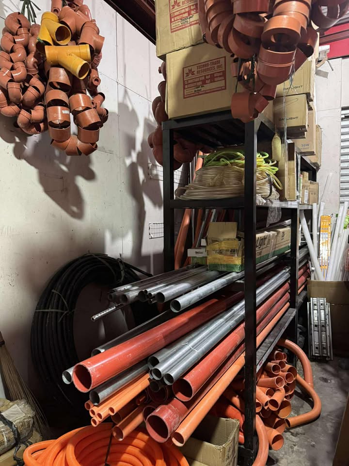 5C Electrical Supply & Hardware Materials Trading - Photo 3