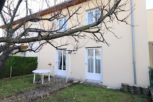 Photo n°2 de CAPIFRANCE MARTINE EYMOND à La Roche-Blanche (Agence immobilière)