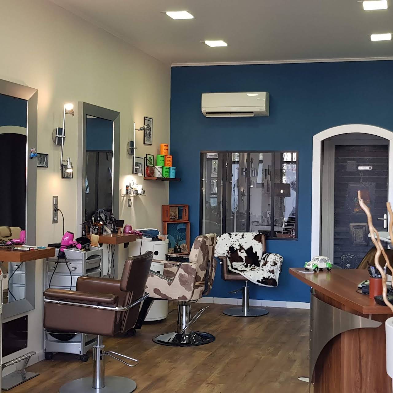 Coiffeur Hommes Men And Boys Lucciana Borgo Salon De Coiffure A Lucciana