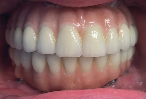 Dentist Agnieszka Sicińska