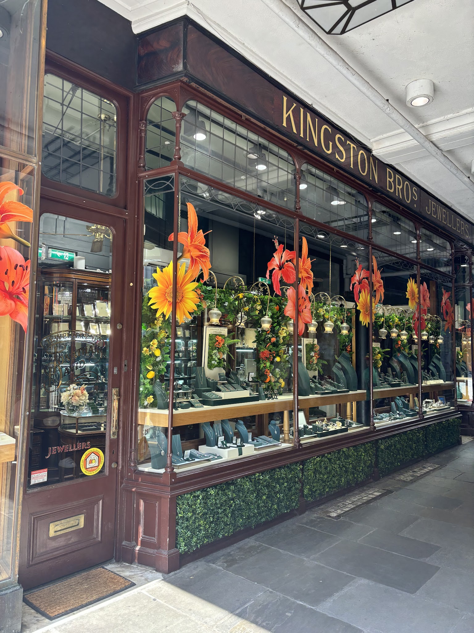 Jonathan David Jewellers - Jewellery - photo 1