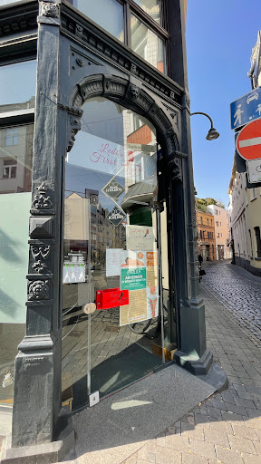 Ledis First Beauty Salon - Dauerhafte Haarentfernung Köln, IPL Alexandrit Laser I Fußpflege | Maniküre - Thumbnail