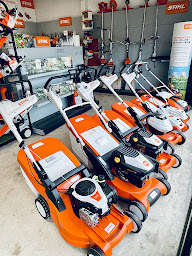 Photo n°19 de MESLARD Motoculture à La Bourdinière-Saint-Loup (Atelier de machines et outils)