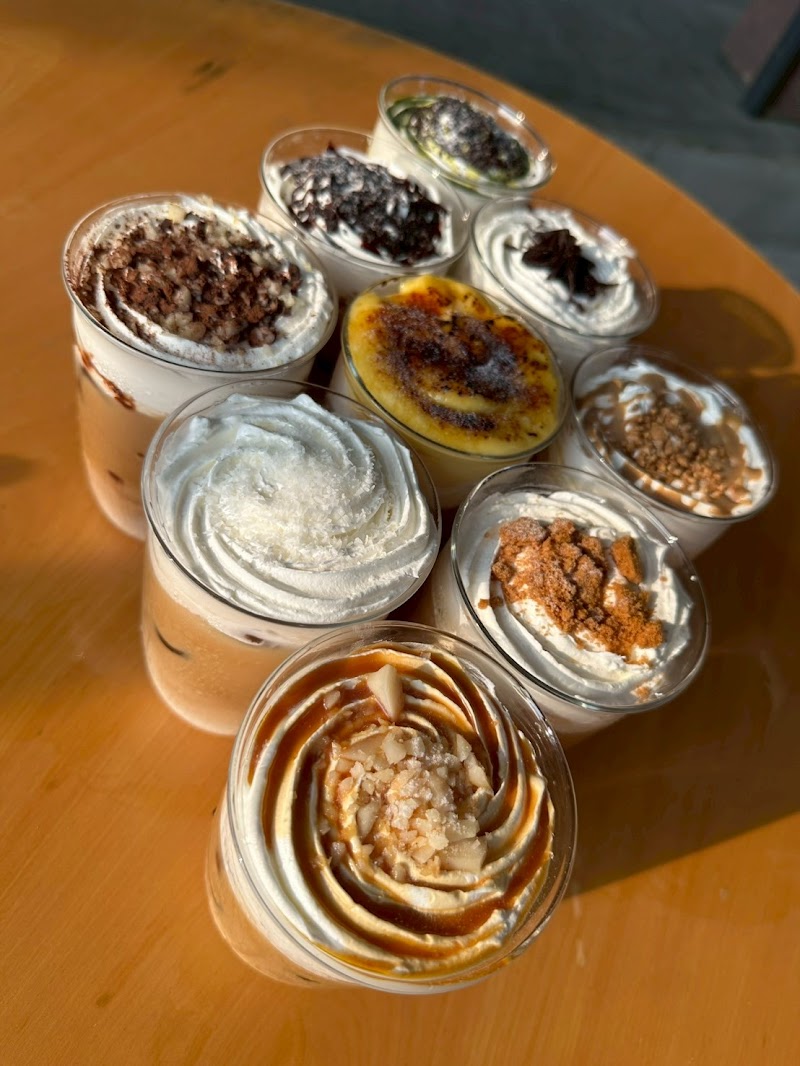 HAKOBUNE CAFE(ハンバーガー/ガーリックシュリンプ/スイーツ)テラスランチ