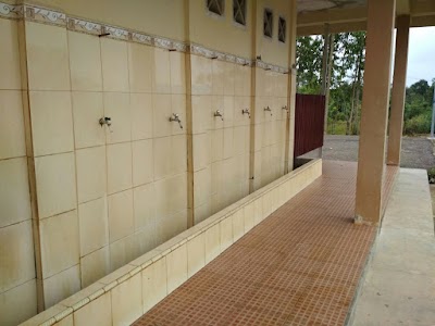 Photos of Masjid Agung Al Abror Sengeti