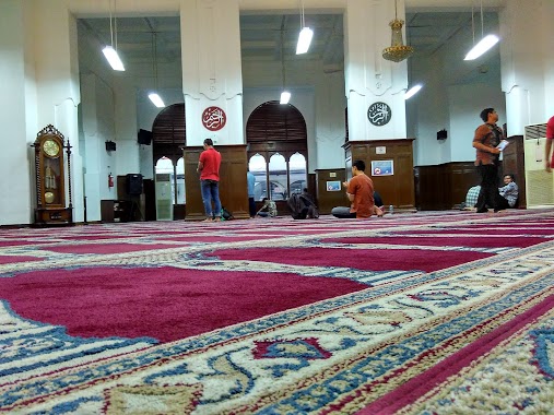 Masjid Cut Meutia, Author: Amir Hamzah