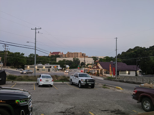 Treff's Tavern - Visual