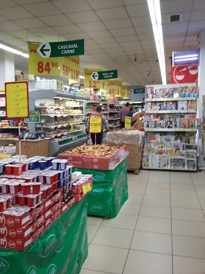 Photos of Green Hills Market