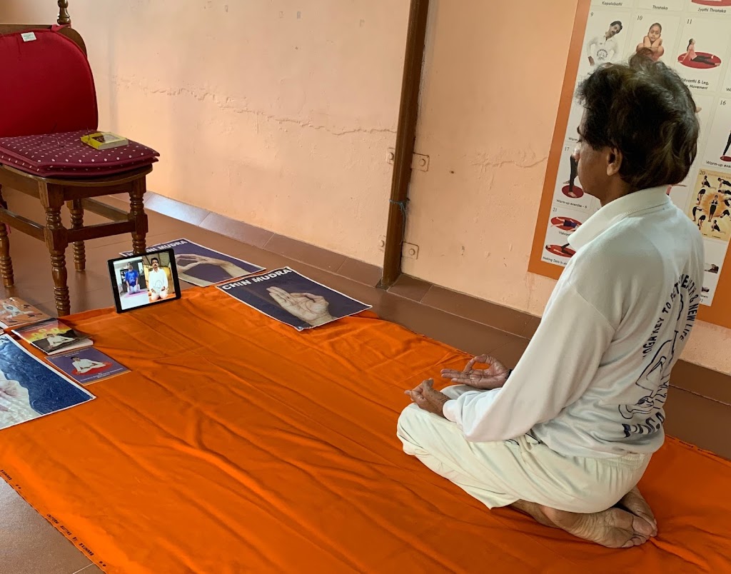 Delampady Yoga Prathistana