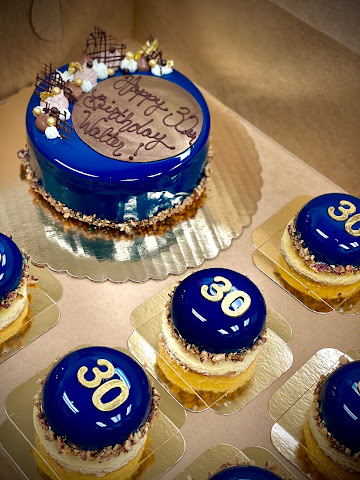 The Conche Chocolate & Cake Studio by null