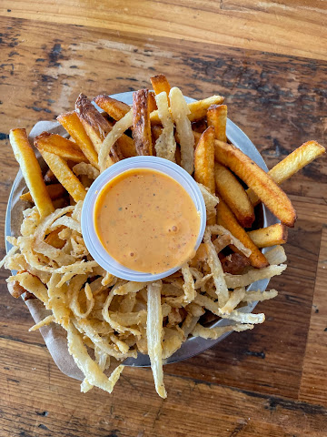 Haystack Burgers and Barley by null