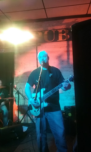 Moore's Pub - Visual