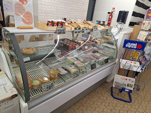 Photo n°2 de Votre marché à Pleugueneuc (Épicerie)