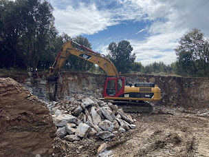 Photo n°2 de Entreprise de terrassement Béziers - Cabanel TP à Murviel-lès-Béziers (Entreprise de terrassement)