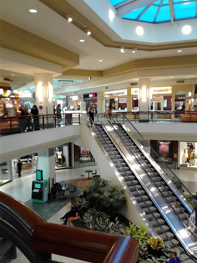 North Riverside Park Mall