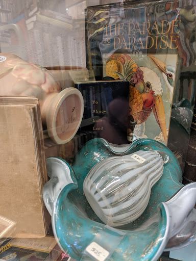 Henderson Books - Thumbnail
