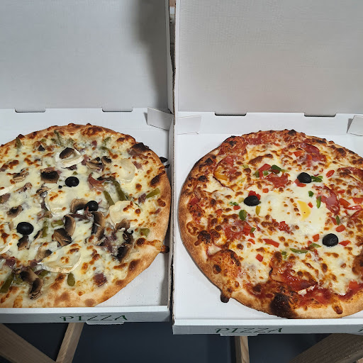 Photo 2 - Antonio Pizza