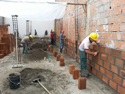 Photos of La Vivienda Constructora