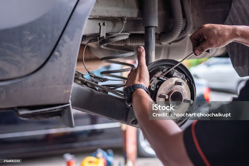 Car repair service ! post image