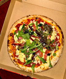 Photo n°2 de Le Donjon Lozère - Restaurant, Club & Bar à Saint-Chély-d'Apcher (Discothèque)