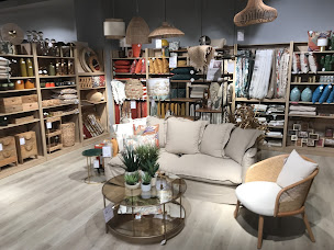 Photo n°25 de Maisons du Monde à Saint-Pierre-d'Irube (Magasin de canapés)