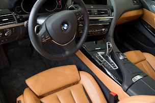 Photo n°10 de BMW Salève Automobiles Ville-La-Grand à Ville-la-Grand (Vendeur de voitures d'occasion)