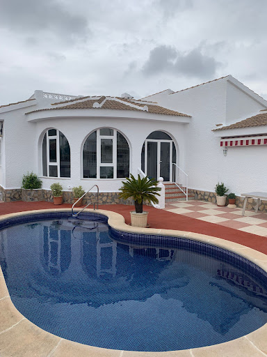 A3 Luxury Living Real Estate - Thumbnail
