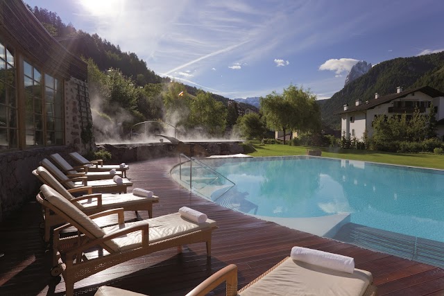 Hotel Adler Dolomiti Spa & Sport Resort