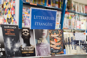 Photo n°8 de Librairie Les Petits Mots à Chatou (Papeterie)