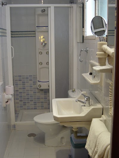 Photos of Hostal Col&oacute;n
