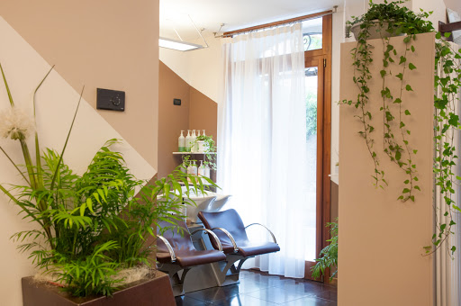 Salone Moi Gallery - Italy