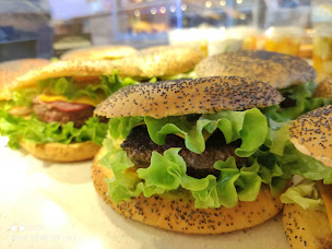 Photo n°22 de Boulangerie de Noailles à Versailles (Sandwicherie)