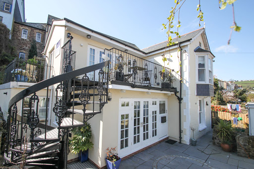 St Elmo Cottage