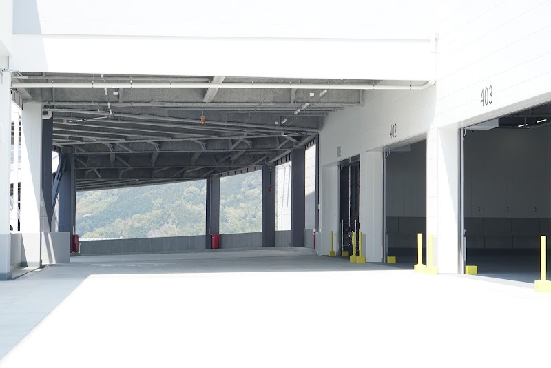 株式会社ネストロジスティクス 西風新都物流センター