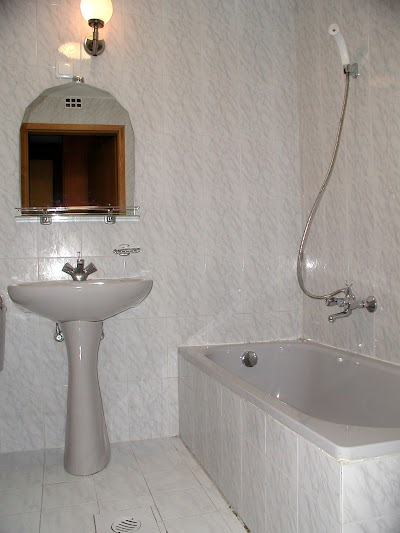 Photos of Hotel Fortuna Olcs&oacute; Sz&aacute;ll&aacute;s Csal&aacute;dbar&aacute;t sz&aacute;ll&aacute;s Budapest