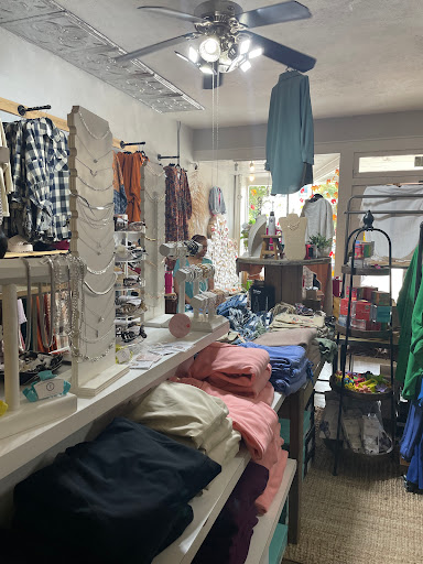 Studio 4:13 Boutique - Thumbnail