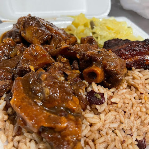 Fatboy's Wings & Tings by null