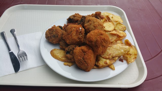Pléh Csárda