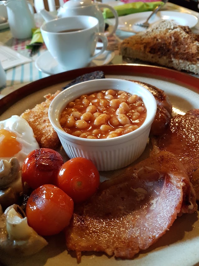 Roots Cafe