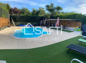 Photo n°15 de Florence LECOURT SAFTI Immobilier - Saint Maximin la Sainte Baume à Saint-Maximin-la-Sainte-Baume (Consultant immobilier)