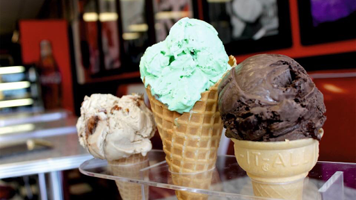 Sh-Booms Ice Cream & Sweets - Thumbnail