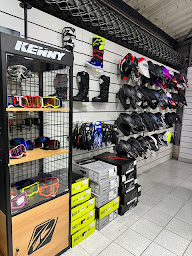 Photo n°23 de Moto Performances Pontarlier | Yamaha | GYTR Pro Shop | Moto Axxe à Pontarlier (Magasin de motos)