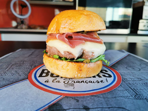 Photo 2 - Emy's burger