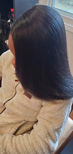 Essential Divine Braiding salon - Thumbnail