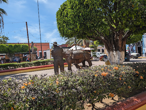 SERVI TOUR AGAVE AZUL S.A. DE C.V.