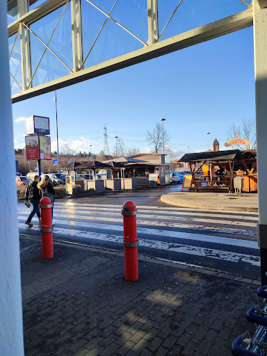 Parkplatz real