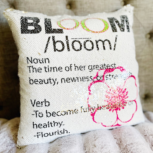 Cooki Bloom - Visual